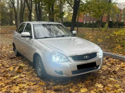 Продам Приору 2011 года
