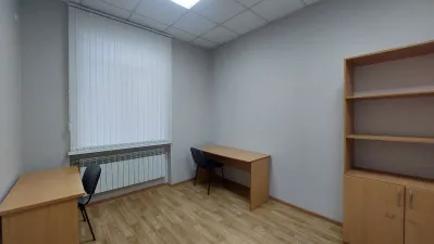 Сдам офис 80 м2 в самом центре Донецка.