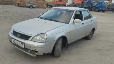 Продам Приору кузов гнилой