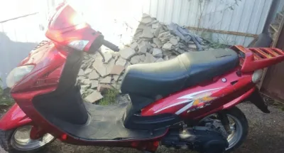 Продам скутер 150 кубов