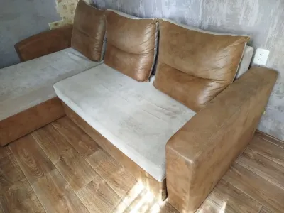Продам диван Цена 15.000р