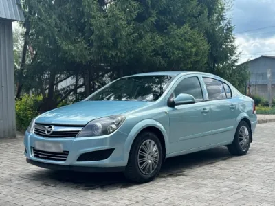 Продам Opel Astra Год выпуска: 2010 Мотор: 1