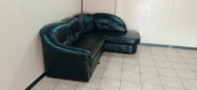 Продам угловой диван, натуральная кожа