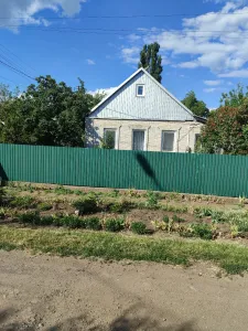 Продам газифицированный дом в центре города