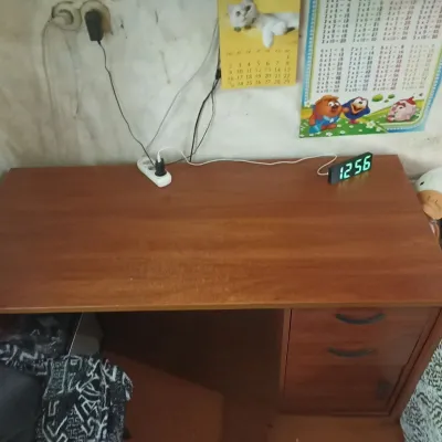 Продам стол письменный