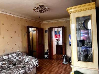 Продается 2-х к. квартира в Харцызске