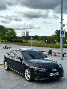 Audi A4 B9 2022 года S-Line Цена: 2.980.000 рублей