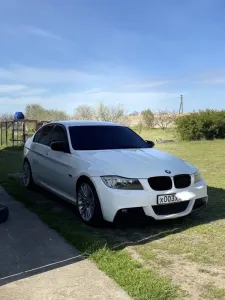 Продам BMW 3 e90 рестайлинг Двигатель: 2л бензин К