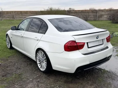Продам BMW 3 e90 рестайлинг Двигатель: 2л бензин К