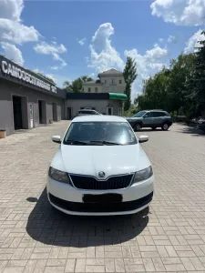 Продам ЦЕНА 640 тысяч Skoda Rapid Год выпуска