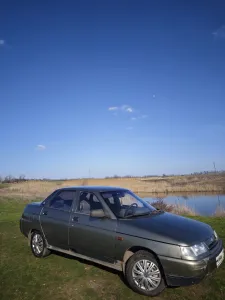 Пpoдам BAЗ-2110 карбюратор В