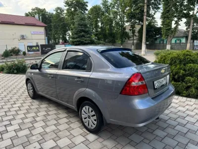 Продаю Шевролет авео 2010 года Авто в хорошем сост