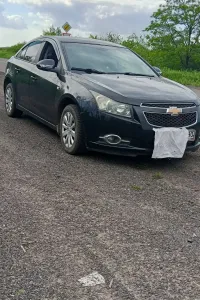 Продаю Chevrolet Cruze 2010 года выпуска с двигате