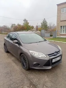 Форд Фокус 2013 год выпуска,1.6 Газ/бензин, механи