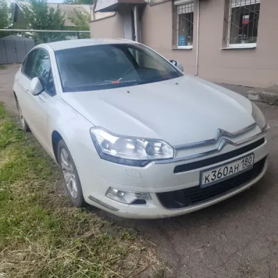 Citroen c5 2013 год 1.6 бензин турбо полукожаный с