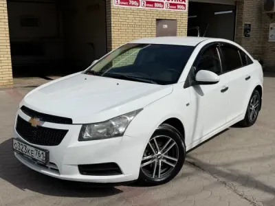 Продам Chevrolet Cruze 2010 года ,в хорошем состоя